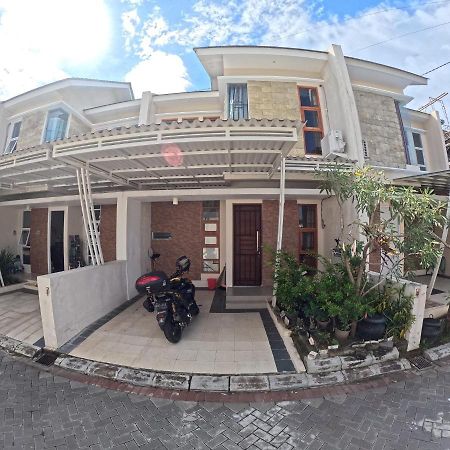 Ndalem Ngadimulyo Homestay Jogja Family Only Ngabean Zewnętrze zdjęcie